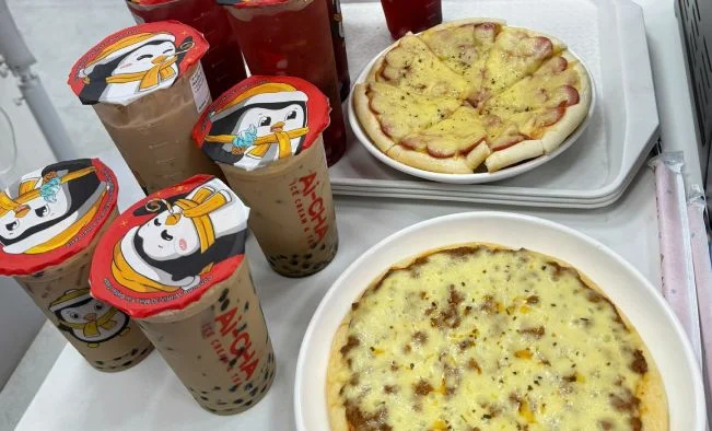 Khách hàng Verona Pizza